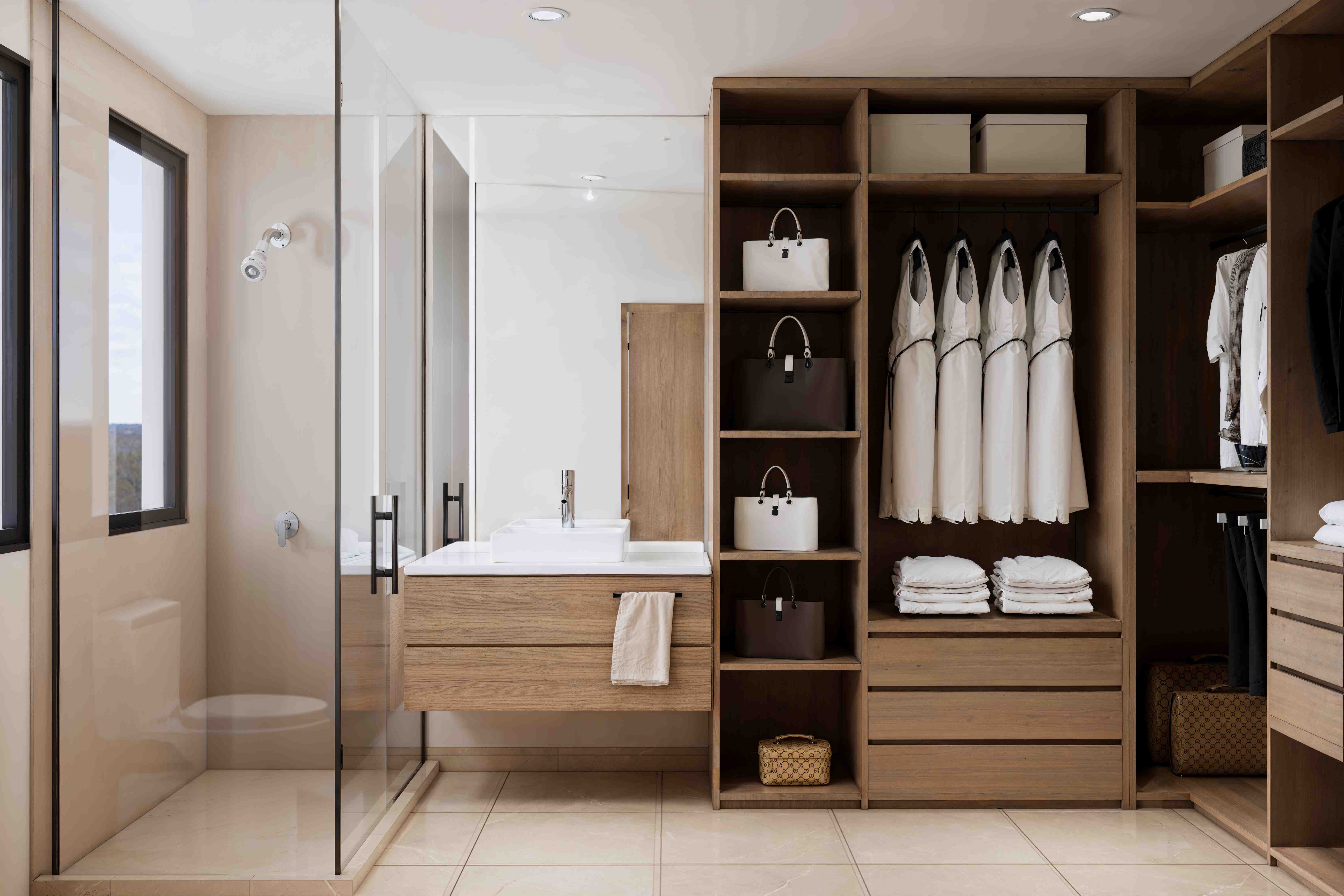 Baño principal de lujo casa ENTHEOS